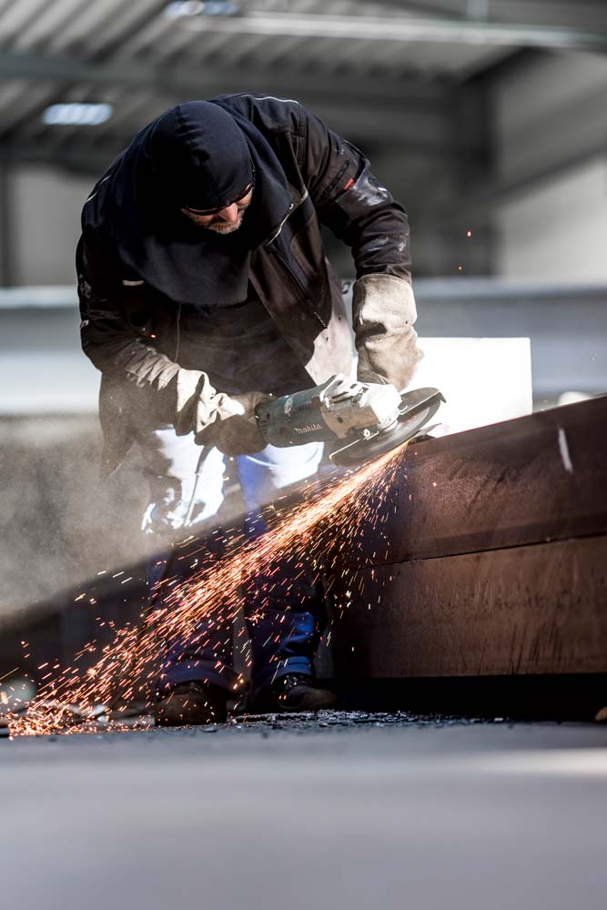 Mit unserer Erfahrung im Stahlbau fertigen wir Ihre Stahlkonstruktionen an